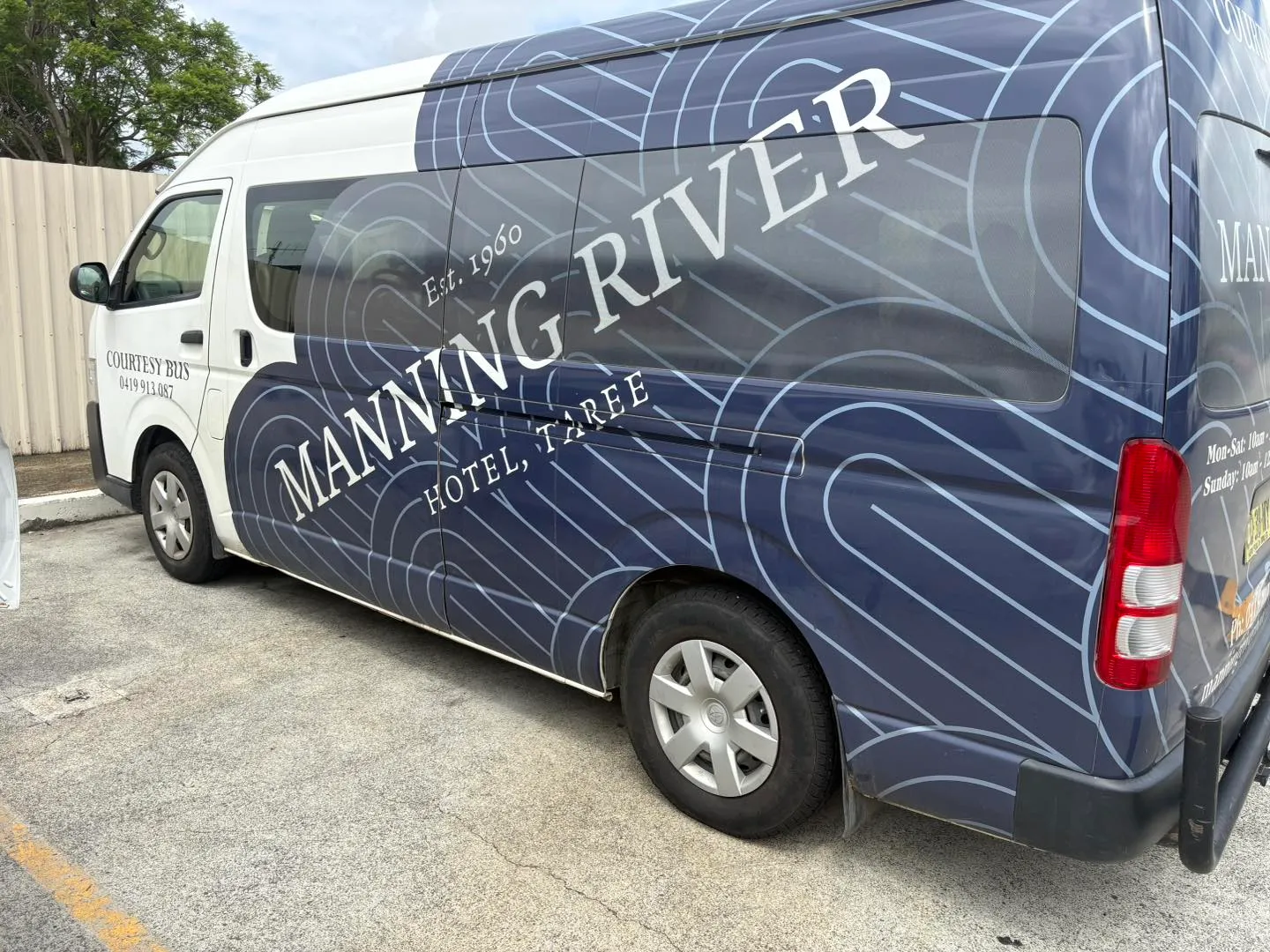 Commercial Shuttle Van Service